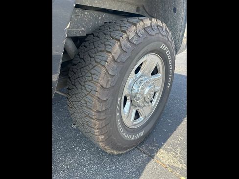 Used 2018 RAM 2500 SLT AWD/4WD image 8