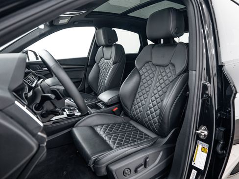 Used 2021 Audi SQ5 Prestige AWD/4WD image 18