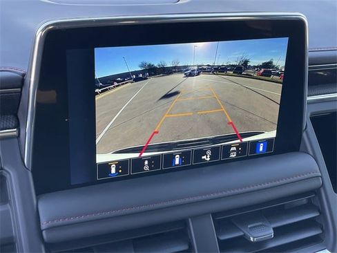 Used 2024 Chevrolet Suburban RST w/ Luxury Package image 18