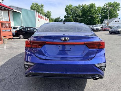 Used 2019 Kia Forte LXS FWD image 4