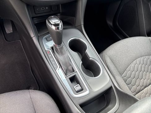Used 2021 Chevrolet Equinox LT AWD/4WD image 18