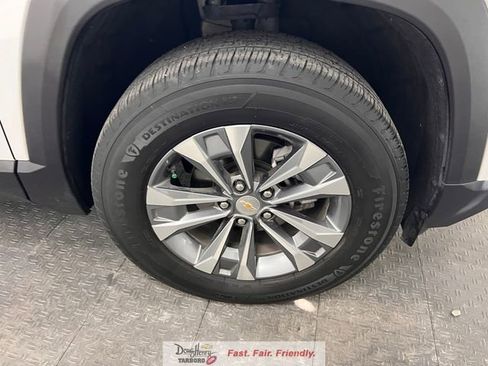 Used 2025 Chevrolet Equinox LT FWD image 20