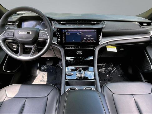 New 2026 Jeep Grand Cherokee L Limited AWD/4WD image 5