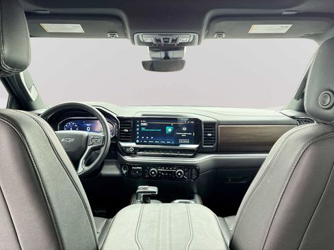Certified 2024 Chevrolet Silverado 1500 High Country w/ Technology Package image 21