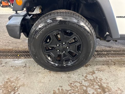 Used 2017 Jeep Wrangler Sport AWD/4WD image 11