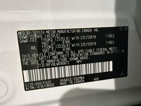 Used 2020 Toyota RAV4 XLE Premium FWD image 24
