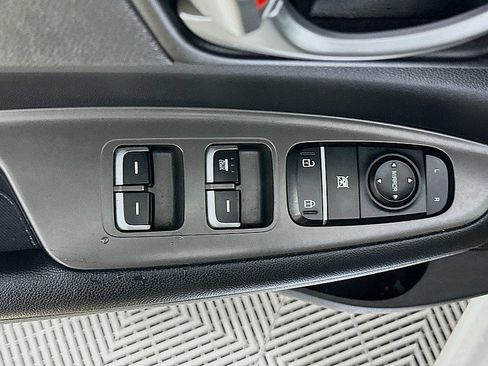 Used 2019 Kia Optima LX image 18