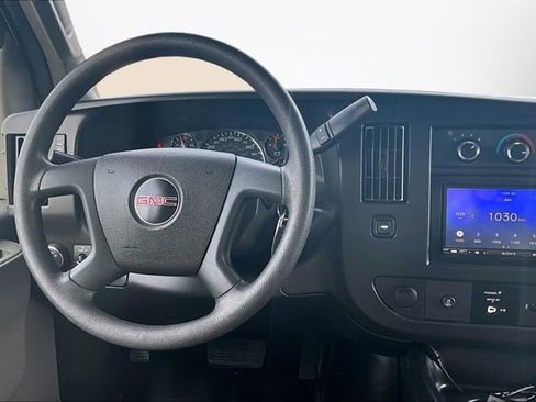 Used 2019 GMC Savana 2500 image 5