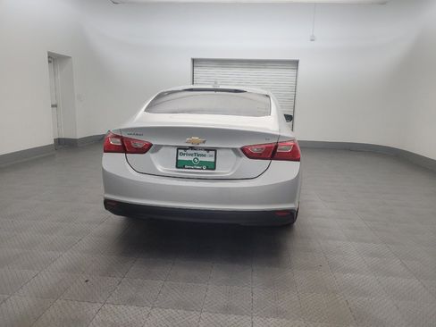 Used 2018 Chevrolet Malibu LT FWD image 7