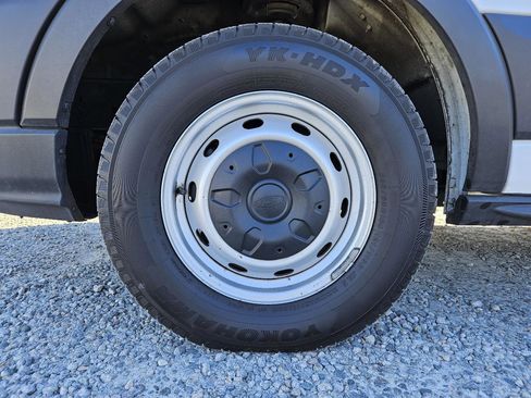 Used 2020 Ford Transit 250 Medium Roof w/ Load Area Protection Package RWD image 57
