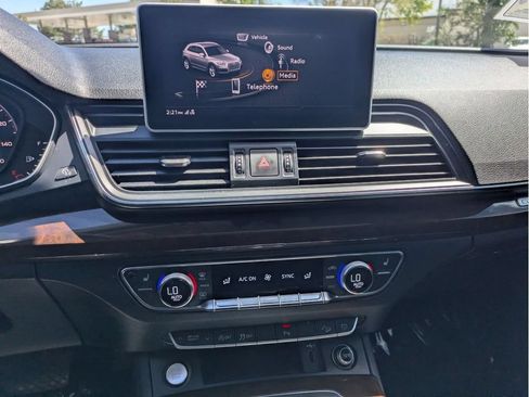 Used 2019 Audi Q5 2.0T Premium Plus w/ Premium Plus Package AWD/4WD image 19