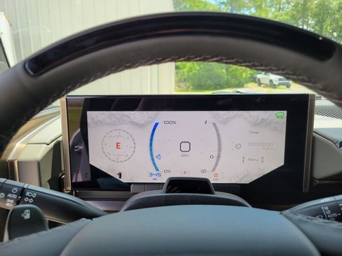 New 2025 GMC Hummer EV 2X image 17