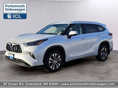 Used 2024 Toyota Highlander XLE