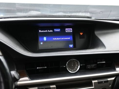 Used 2013 Lexus ES 350 w/ Luxury Pkg FWD image 14