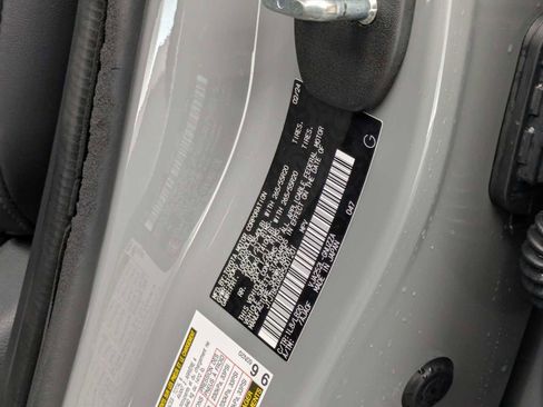 Used 2024 Lexus GX 550 w/ Cold Area Package image 36