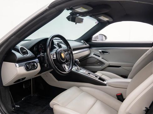 Certified 2019 Porsche 718 Boxster GTS image 4