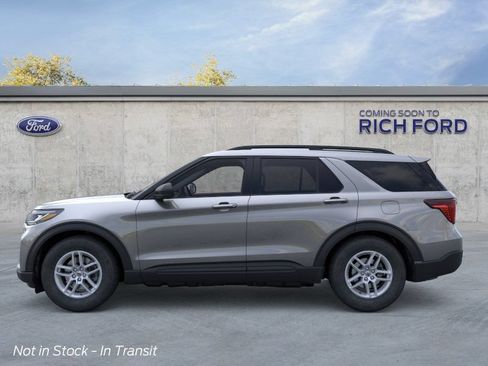 New 2026 Ford Explorer Active RWD image 3