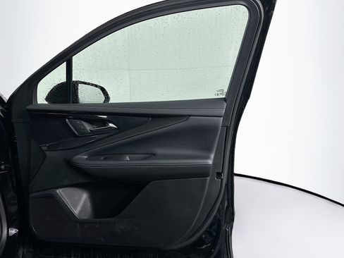 Used 2025 Chevrolet Blazer EV LT image 34