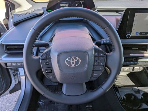 Used 2025 Toyota Prius LE image 22