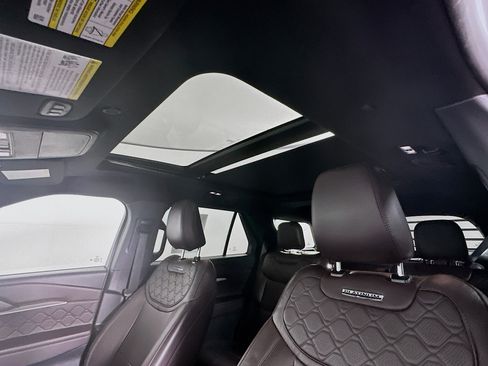 Used 2025 Ford Explorer Platinum w/ LUX Leather Package AWD/4WD image 26