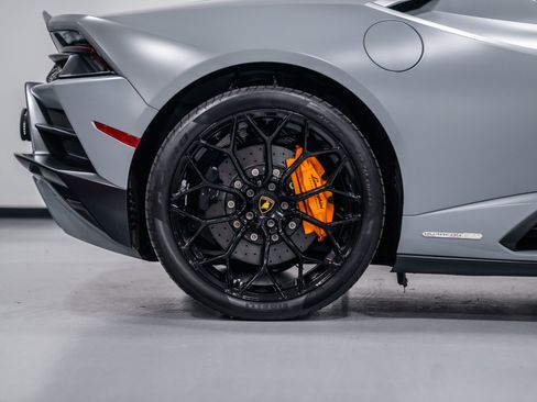Used 2024 Lamborghini Huracan EVO AWD/4WD image 42