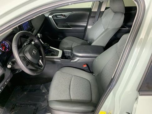 Used 2022 Toyota RAV4 XLE w/ Convenience Package AWD/4WD image 32
