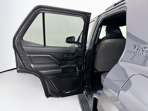 Used 2025 Toyota 4Runner TRD Off-Road image 25