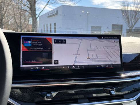 Used 2026 BMW X5 xDrive40i w/ Premium Package image 27