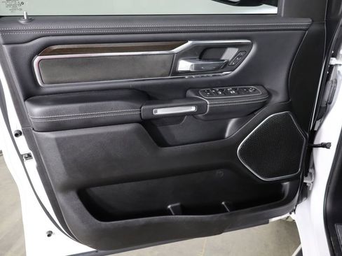 Used 2022 RAM 1500 Laramie AWD/4WD image 19