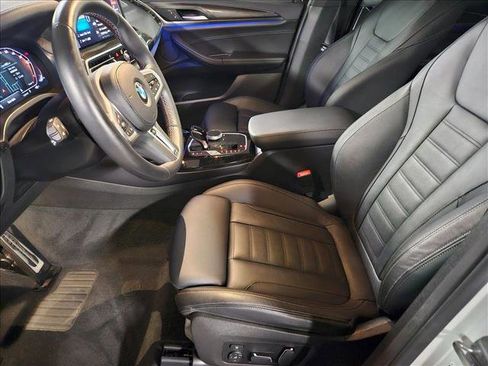 Used 2024 BMW X3 M40i w/ Premium Package image 17