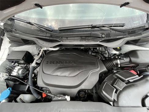 Used 2024 Honda Odyssey Sport image 25