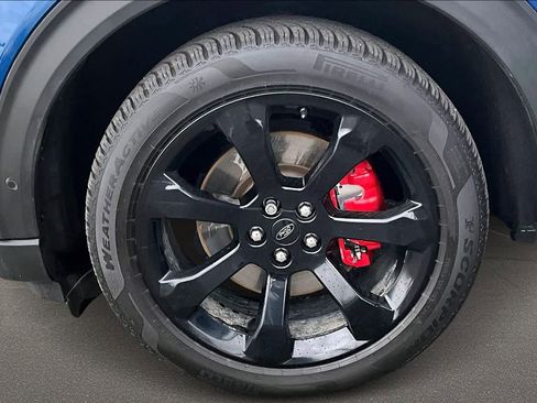 Used 2021 Ford Explorer ST w/ ST Street Pack image 8