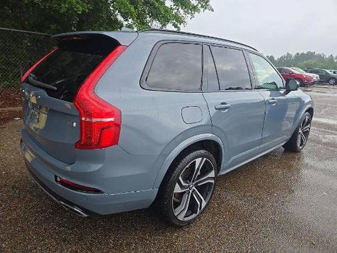 Used 2021 Volvo XC90 T5 R-Design FWD image 3