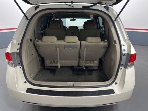 Used 2016 Honda Odyssey SE image 9