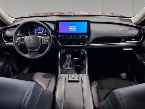 New 2026 Toyota Grand Highlander XLE image 12