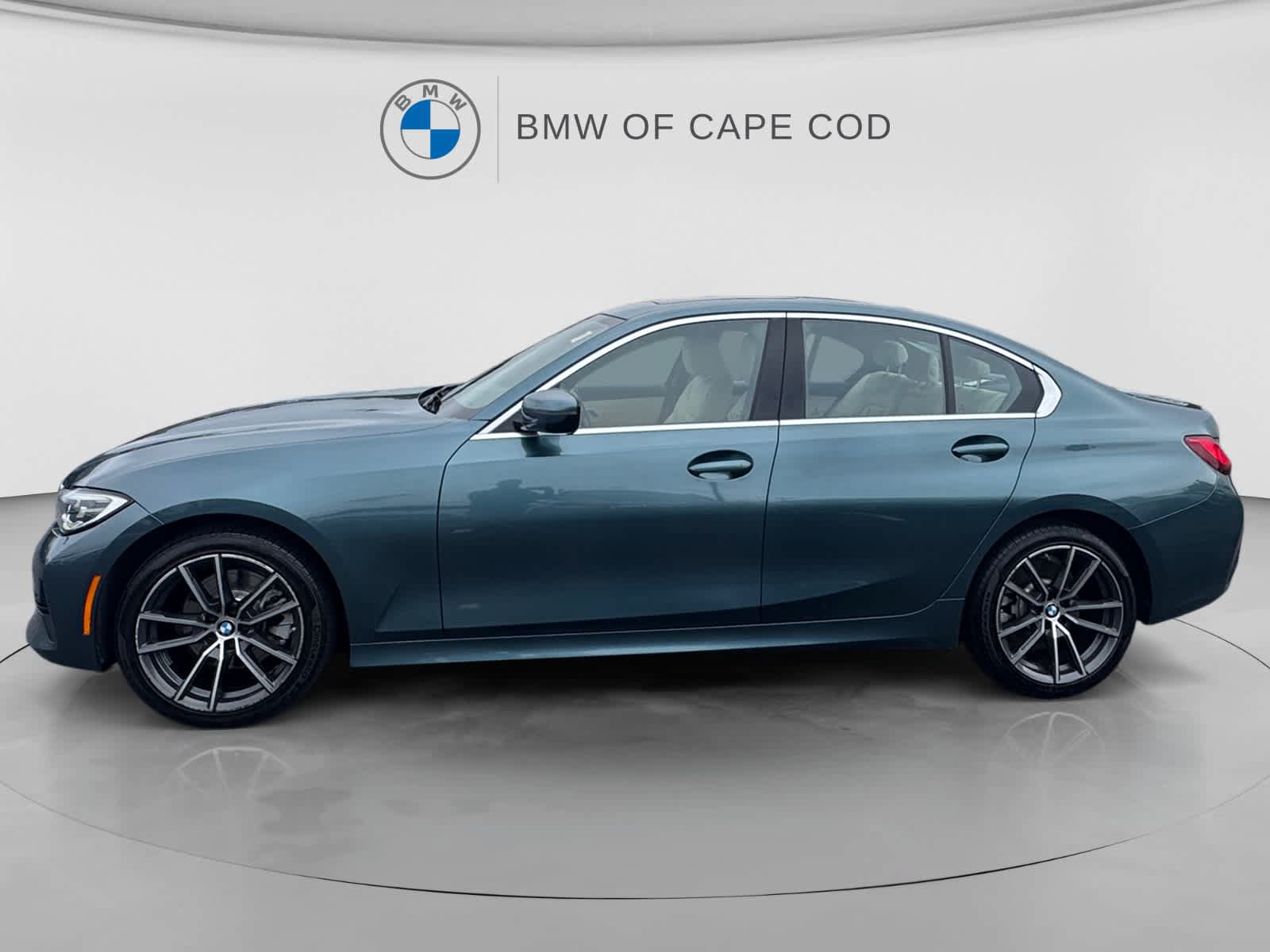 Used 2020 BMW 330i xDrive Sedan w/ Convenience Package AWD/4WD image 4