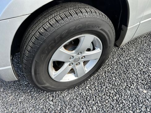 Used 2006 Suzuki Grand Vitara Premium image 3