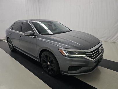 Used 2022 Volkswagen Passat 2.0T SE