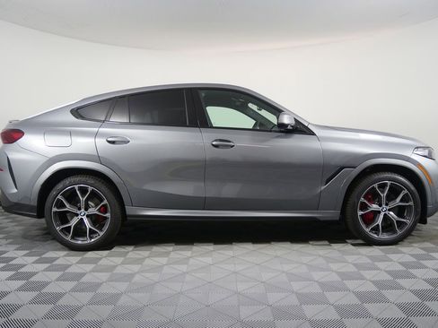 New 2026 BMW X6 xDrive40i w/ Climate Comfort Package image 2