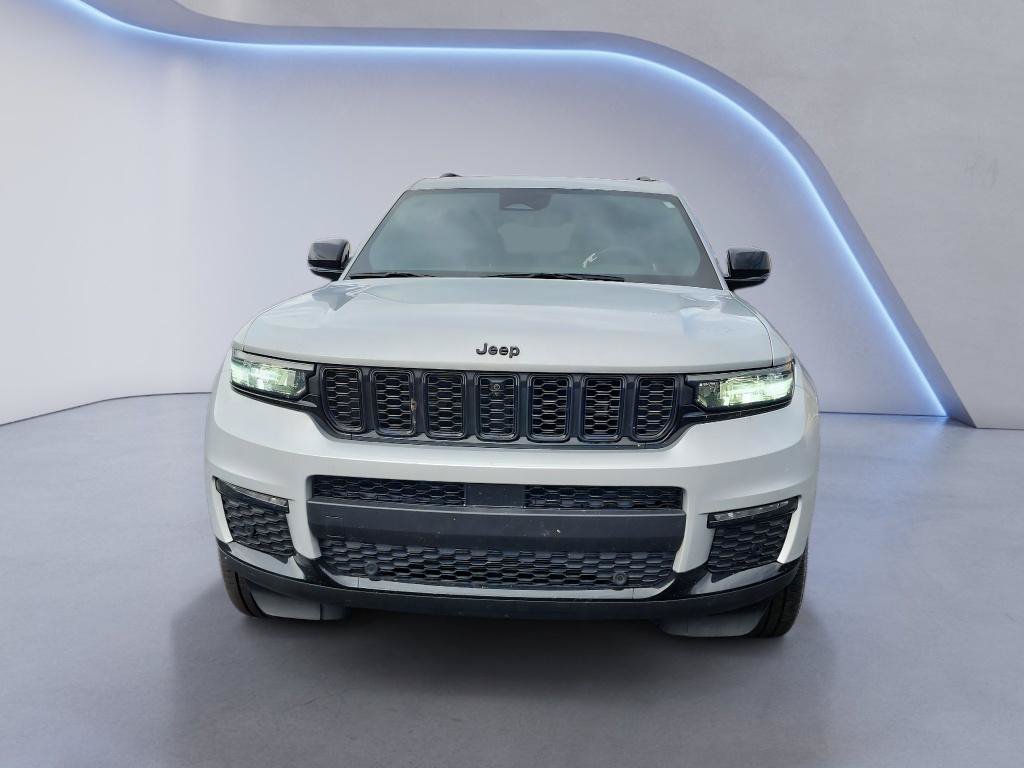 Used 2025 Jeep Grand Cherokee L Limited w/ Luxury Tech Group II AWD/4WD image 2