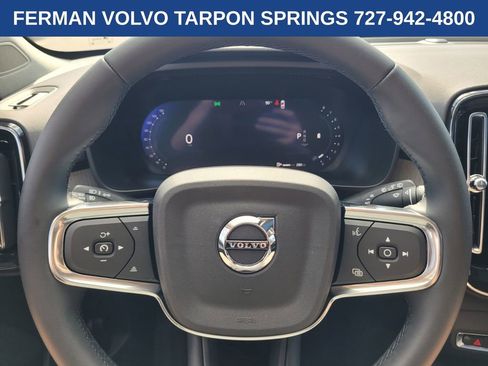 New 2026 Volvo XC40 B4 Core image 29