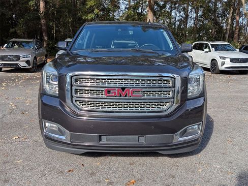 Used 2017 GMC Yukon XL SLT w/ Open Road Package image 9