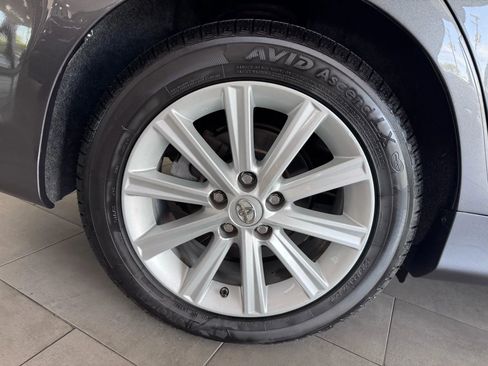 Used 2014 Toyota Camry XLE image 33