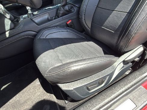 Used 2021 Ford Mustang GT Premium w/ Equipment Group 401A RWD image 17