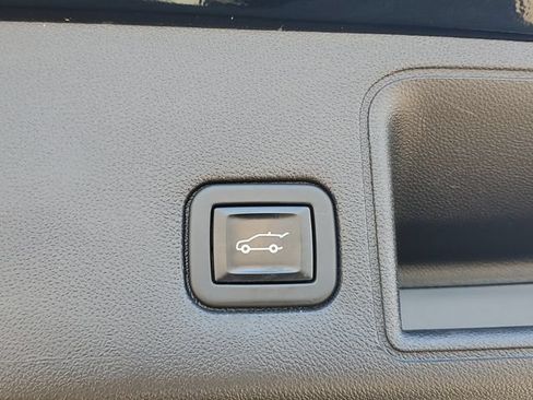 Used 2021 GMC Terrain SLT AWD/4WD image 9