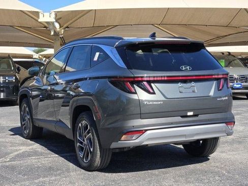 New 2026 Hyundai Venue SEL image 3