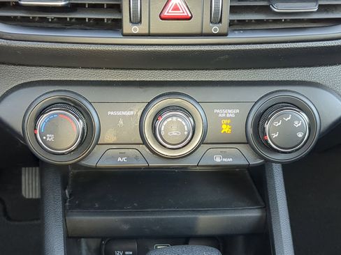 Used 2023 Kia Forte LXS w/ LXS Technology Package image 23