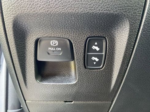 Used 2022 RAM 1500 Laramie image 24