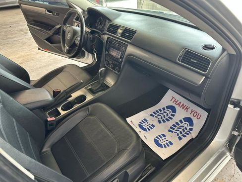 Used 2014 Volkswagen Passat 1.8T SE FWD image 14