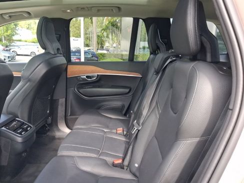 Used 2024 Volvo XC90 B5 Plus w/ Protection Package Premier AWD/4WD image 8